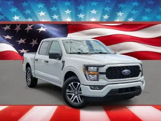 Ford F-150 2023 4x2 XL 4 puertas SuperCrew 6.5 pies. SB
