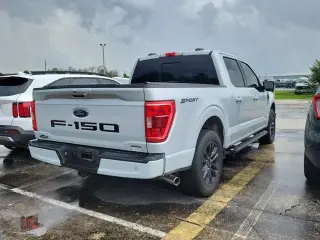 Ford F-150 2022 4x2 XLT 4 puertas SuperCrew 5.5 pies. SB
