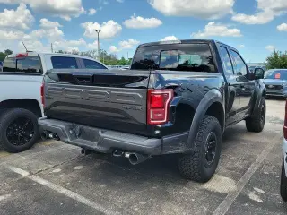 Ford F-150 2017 4x4 Raptor 4 puertas SuperCab 5.5 pies. SB