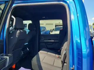 Ford F-150 2023 4x4 XLT 4 puertas SuperCrew 5.5 pies. SB