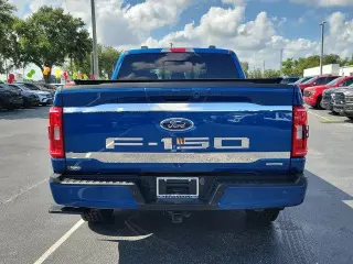 Ford F-150 2023 4x4 XLT 4 puertas SuperCrew 5.5 pies. SB