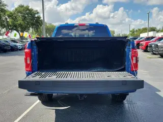 Ford F-150 2023 4x4 XLT 4 puertas SuperCrew 5.5 pies. SB