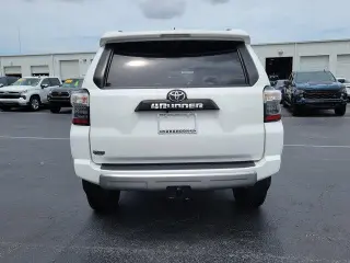 Toyota 4Runner 2023 4x4 TRD Off-Road Premium 4 puertas SUV
