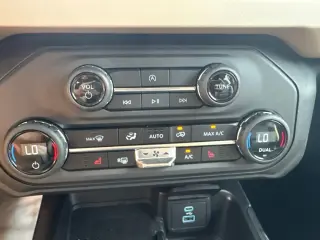 Ford Bronco 2025 4x4 Big Bend 4 puertas SUV