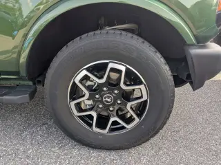Ford Bronco 2024 4x4 Outer Banks 4 puertas SUV