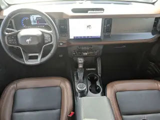 Ford Bronco 2024 4x4 Outer Banks 4 puertas SUV
