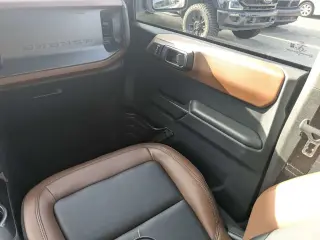 Ford Bronco 2024 4x4 Outer Banks 4 puertas SUV