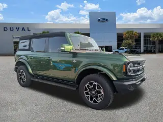 Ford Bronco 2024 4x4 Outer Banks 4 puertas SUV