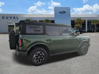 Ford Bronco 2024 4x4 Outer Banks 4 puertas SUV