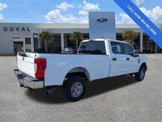 Ford F-350 Super Duty 2022 4x4 King Ranch 4 puertas Cabina Crew 6.8 pies. SB SRW Pickup