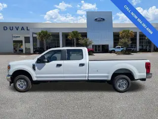 Ford F-350 Super Duty 2022 4x4 King Ranch 4 puertas Cabina Crew 6.8 pies. SB SRW Pickup