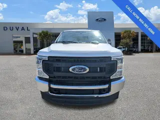 Ford F-350 Super Duty 2022 4x4 King Ranch 4 puertas Cabina Crew 6.8 pies. SB SRW Pickup