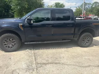 Ford F-150 2021 4x4 Tremor 4 puertas SuperCrew 5.5 pies. Caja corta