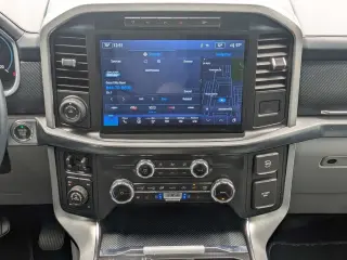 Ford F-150 2022 4x4 King Ranch 4 puertas SuperCrew 5.5 pies. SB