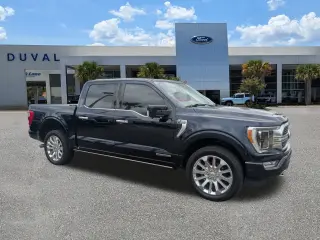 Ford F-150 2022 4x4 King Ranch 4 puertas SuperCrew 5.5 pies. SB