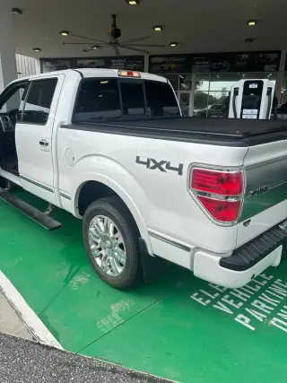 Ford F-150 2013 4x4 Lariat 4 puertas SuperCrew Styleside 5.5 pies SB