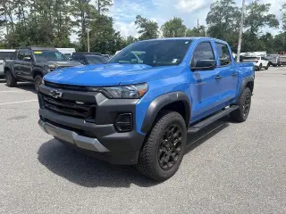 Chevrolet Colorado 2026 4x4 Trail Boss 4 puertas Crew Cab 5 pies. Caja corta