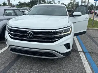 Volkswagen Atlas Cross Sport 2022 AWD V6 SE 4Motion 4 puertas SUV con Tecnología