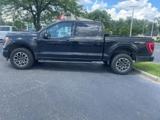Ford F-150 2023 4x4 XLT 4 puertas SuperCrew 5.5 pies. SB