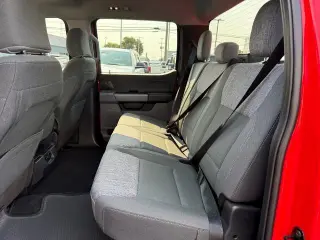 Ford F-150 2023 4x4 XLT 4 puertas SuperCrew 5.5 pies. SB