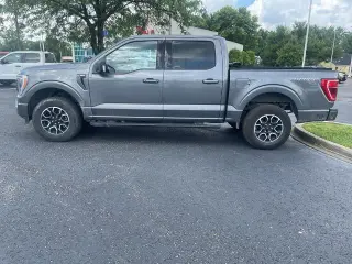 Ford F-150 2023 4x4 XLT 4dr SuperCrew 5.5 ft. SB