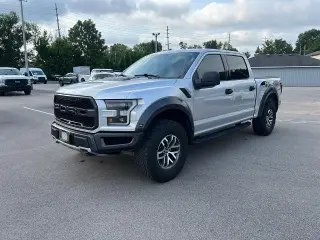 Ford F-150 2018 4x4 Raptor 4 puertas SuperCrew 5.5 pies. SB