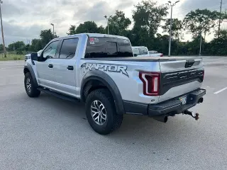 Ford F-150 2018 4x4 Raptor 4 puertas SuperCrew 5.5 pies. SB