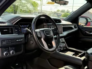 GMC Yukon 2021 4x4 Denali 4 puertas SUV