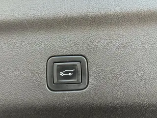 GMC Yukon 2021 4x4 Denali 4 puertas SUV