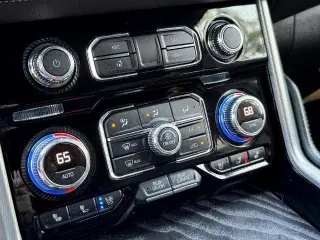 GMC Yukon 2021 4x4 Denali 4 puertas SUV
