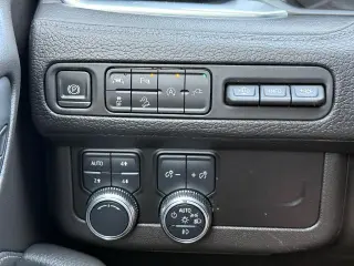 GMC Yukon 2021 4x4 Denali 4 puertas SUV