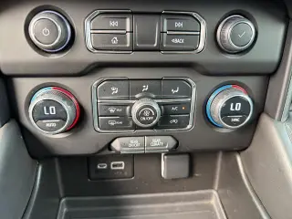 Chevrolet Tahoe 2023 4x2 LS 4 puertas SUV