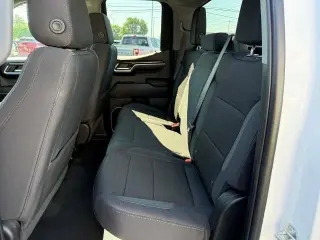 GMC Sierra 1500 2022 4x4 Elevation 4 puertas Double Cab 6.6 pies. SB
