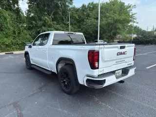 GMC Sierra 1500 2022 4x4 Elevation 4 puertas Double Cab 6.6 pies. SB
