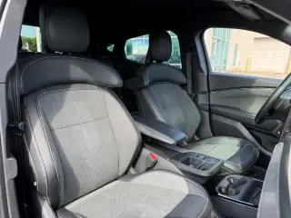 Ford Mustang Mach-E 2025 AWD GT 4 puertas SUV