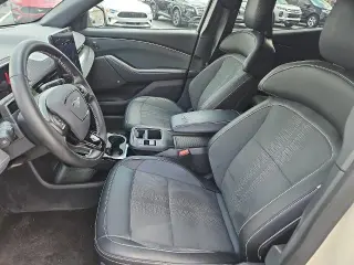 Ford Mustang Mach-E 2025 AWD GT 4 puertas SUV