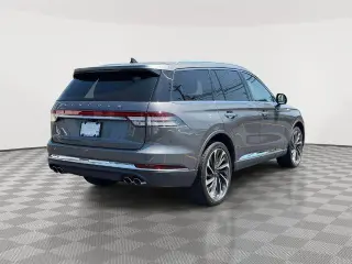 Lincoln Aviator 2023 AWD Reserve 4 puertas SUV