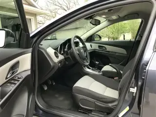 2014 Chevrolet Cruze LS Sedan