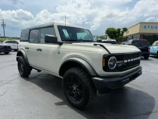 Ford Bronco 2025 4x4 Big Bend 4 puertas SUV
