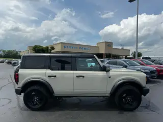 Ford Bronco 2025 4x4 Big Bend 4 puertas SUV