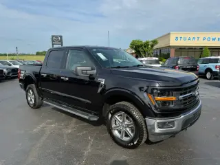 Ford F-150 2025 4x4 XLT 4 puertas SuperCrew 6.5 pies. Caja corta