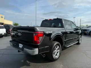 Ford F-150 2025 4x4 XLT 4 puertas SuperCrew 6.5 pies. Caja corta
