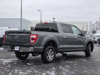 Ford F-150 2023 4x4 Lariat 4 puertas SuperCrew 5.5 pies. SB