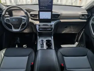 Ford Explorer 2022 XLT 4 puertas SUV