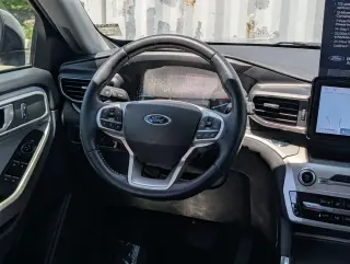 Ford Explorer 2022 XLT 4 puertas SUV