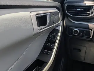 Ford Explorer 2022 XLT 4 puertas SUV