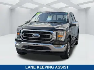 Ford F-150 2022 4x2 XLT 4 puertas SuperCrew 5.5 pies. SB