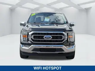 Ford F-150 2022 4x2 XLT 4 puertas SuperCrew 5.5 pies. SB