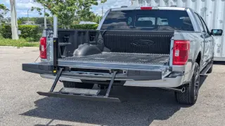 Ford F-150 2023 4x4 XLT 4 puertas SuperCrew 5.5 pies SB