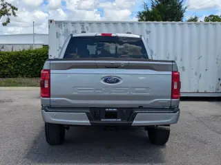 Ford F-150 2023 4x4 XLT 4 puertas SuperCrew 5.5 pies SB